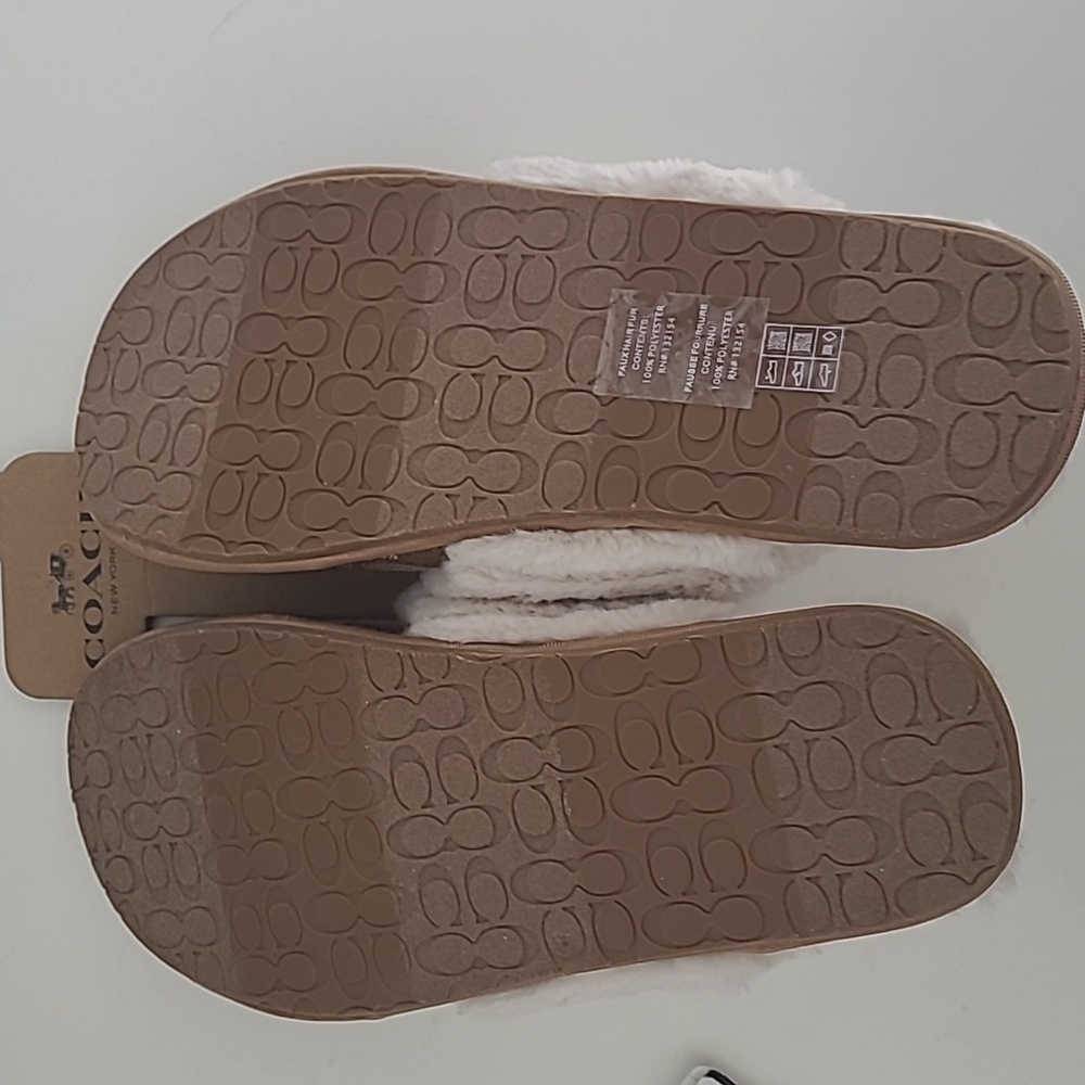 NWT Coach Ziva Tan and Cream Fur-Lined Slippers - Picture 3 of 8